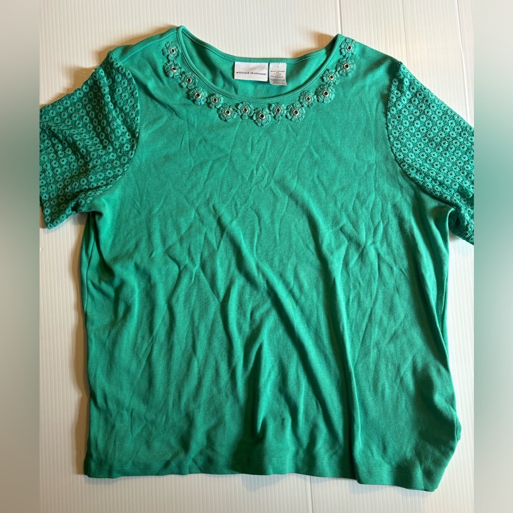 Alfred Dunner size large embellished top
